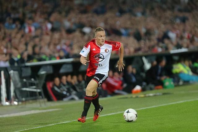 施罗德31分库里空砍28分 篮网18分逆转胜勇士