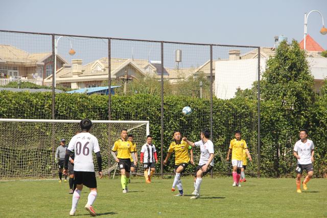 西甲-莱万哑火贝克尔制胜 巴萨0-1皇家社会